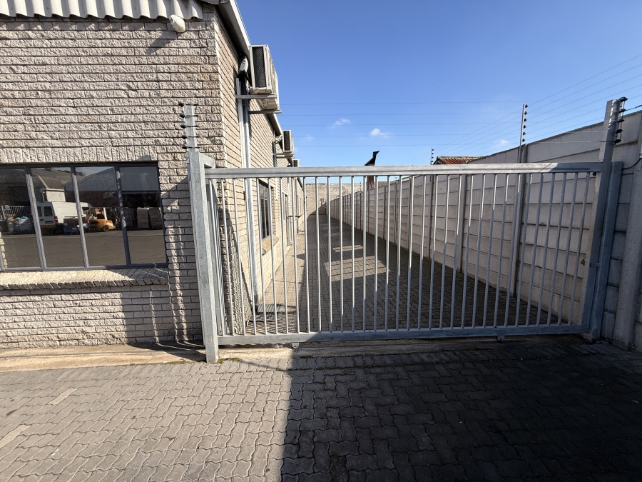 To Let Commercial Property for Rent in Beaconvale Western Cape